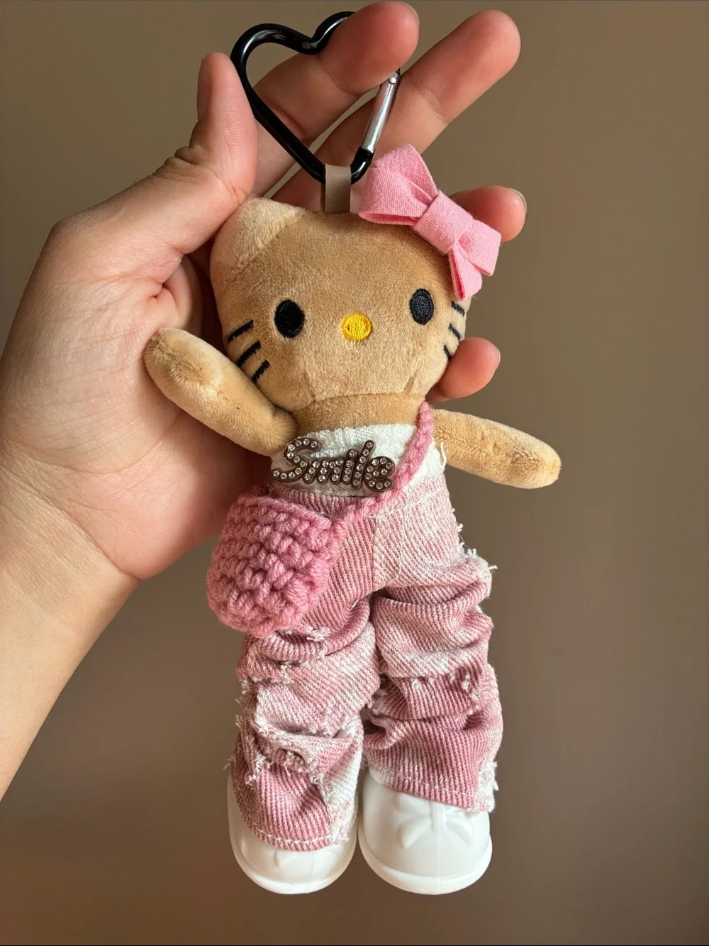 Hello Kitty Plush Fashion Diva Keychain Bag Charm